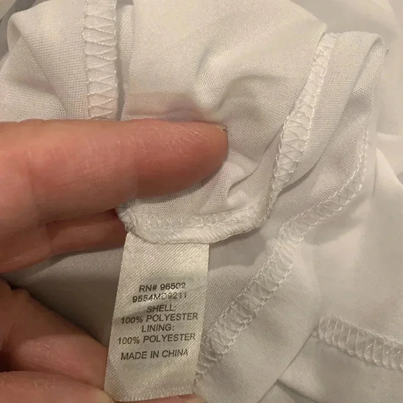 Elegant Blue and White Patterned Dress - Picture 7 of 8